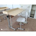 Стол ученический для кабинета химии, физики с бортиками