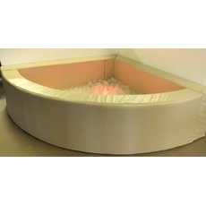 Интерактивный сухой бассейн с пультом управления угловой                        (Рекомендуемое количество шариков - 2500  шт.)