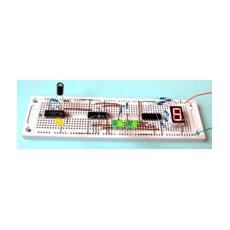 Комплект для изучения основ ЭВТ  "Цифровая техника"