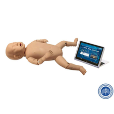 Манекен-тренажер ребёнка для проведения сердечно-лёгочной реанимации с планшетным компьютером