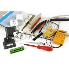 Набор оборудования и инструментов Мастерская для подготовки в компетенции «Электромонтаж»