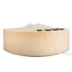 Сухой бассейн в форме 1/4 круга с кнопками-переключателями. Размер 150х150х66 см.