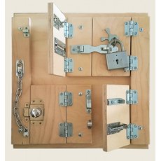 Тактильно-развивающая панель “Замочки”