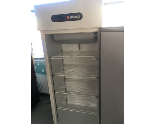 Холодильный шкаф Ариада Ария A700V
