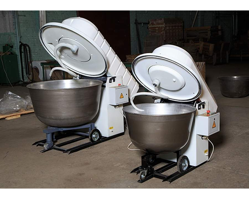 Машина тестомесильная ТММ-140.2 (с дежой из нерж.стали, мес.орг. нерж.) Машина тестомесильная ТММ-140.2 (с дежой из нерж.стали, мес.орг. нерж.)