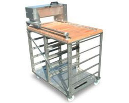 Стол с мукопосыпателем Bongard