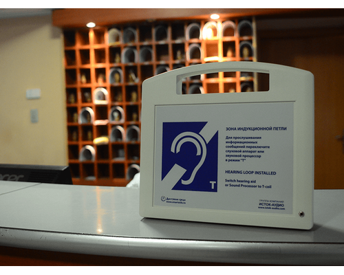 Портативная информационная индукционная система "Исток А2" С  РАДИОМИКРОФОНОМ НА СТОЙКЕ.