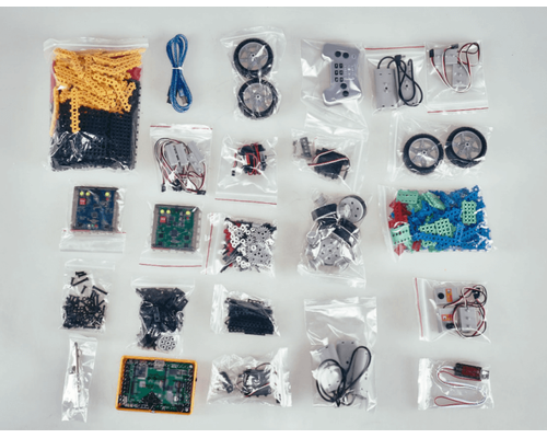 Детский конструктор по образовательной робототехнике "РОБОТРЕК "СТАЖЕР А" 7-9 лет