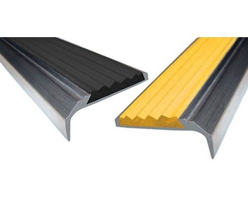 Алюминиевый угол с резиновой вставкой 2000 мм