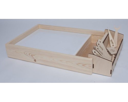 Дополнительный отсек для песка и инструментов