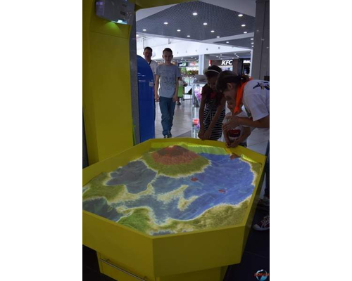 Интерактивная песочница "Алмаз" на колёсиках