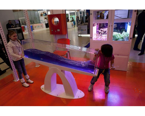 Интерактивный экспонат Образование волны