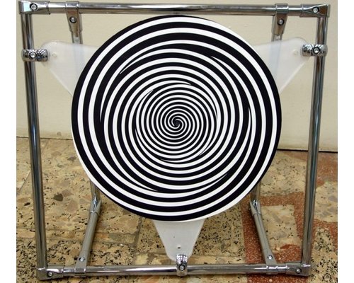 Интерактивный экспонат Волчки Кюхельхауза