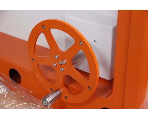 Интерактивный экспонат Вращение жидкости