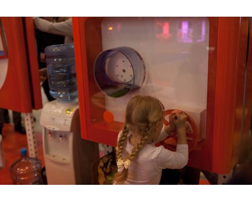 Интерактивный экспонат Вращение жидкости