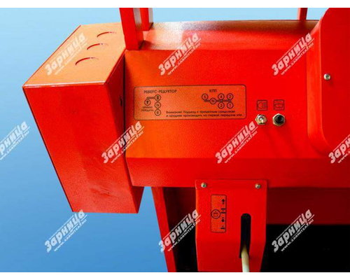 Интерактивный учебный тренажер бульдозера ДТ-75 (полноразмерная имитация кабины)