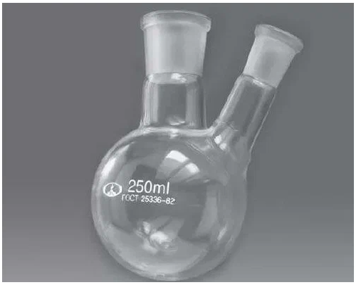 Колба круглодонная с двумя горловинами и шлифами