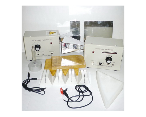 Комплект приборов и принадлежностей для демонстрации свойств электромагнитных волн