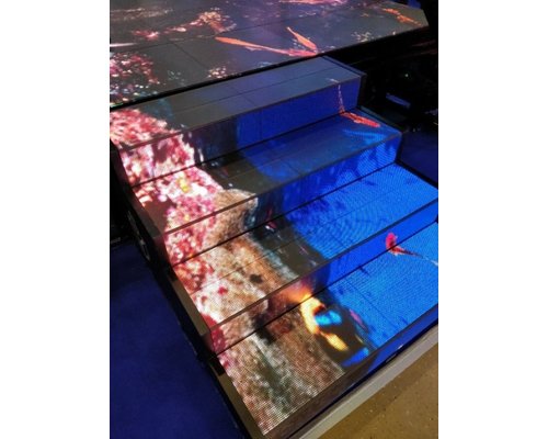 КРЕАТИВНЫЕ ЭКРАНЫ И СВЕТОДИОДНЫЕ ПОЛЫ