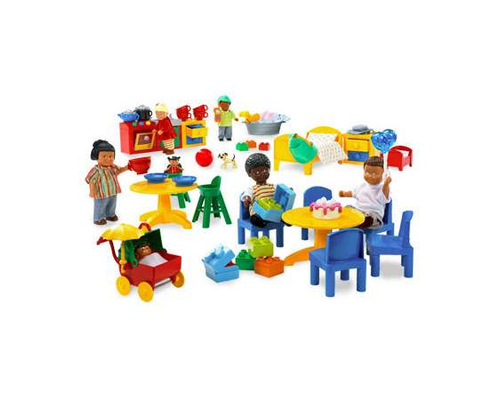 LEGO набор Семья кукол