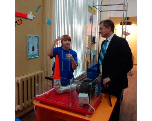 Мяч в струе воздуха (фонтан Бернулли)