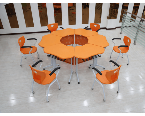 Стол-трапеция 1/6 на роликах