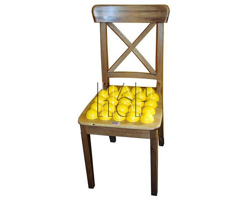 Стул с шарами