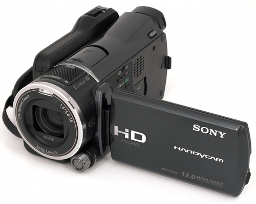 Видеокамера (полупрофессиональная с возможностью мониторинга звука и ручными установками)