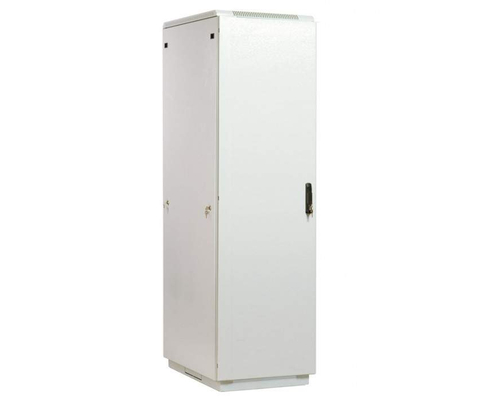 Шкаф телекоммуникационный напольный 47U (600х1000) дверь перфорированная