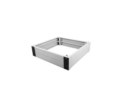 Цоколь перфорированный 600х800х100мм с отверстием для щеточного ввода