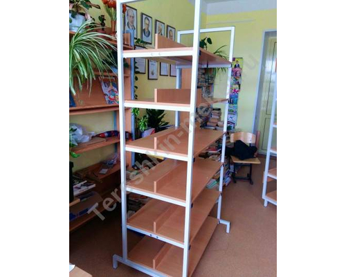 Стеллаж двухсторонний на металлокаркасе с горизонтальными полками