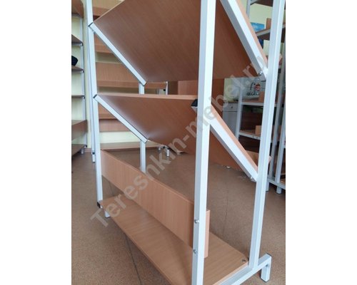 Стеллаж односторонний демонстрационный на металлокаркасе