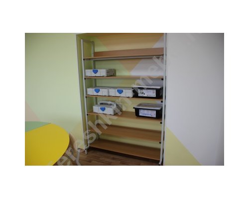 Стеллаж односторонний на металлокаркасе с горизонтальными полками