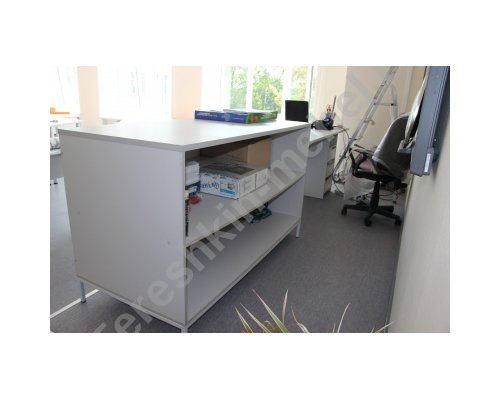 Стол демонстрационный для кабинета химии, физики