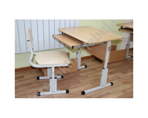 Стол компьютерный