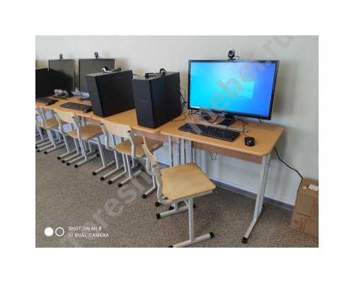 Стол компьютерный