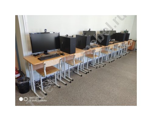 Стол компьютерный