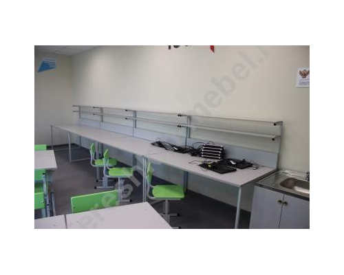 Стол письменный одноместный