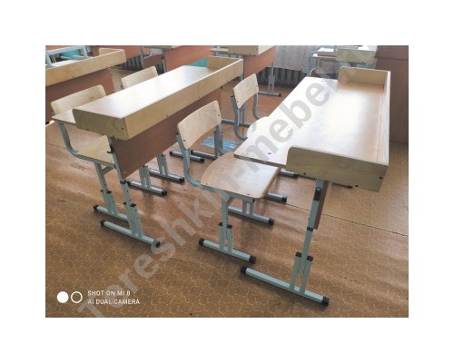 Стол ученический для кабинета химии, физики с бортиками