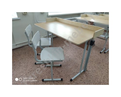 Стол ученический лабораторный для кабинета физики химии биологии c бортом