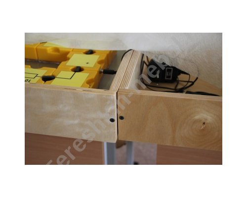 Стол ученический лабораторный для кабинета химии с сантехникой и коробом