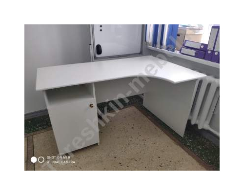 Стол учителя с тумбой  столешница МДФ